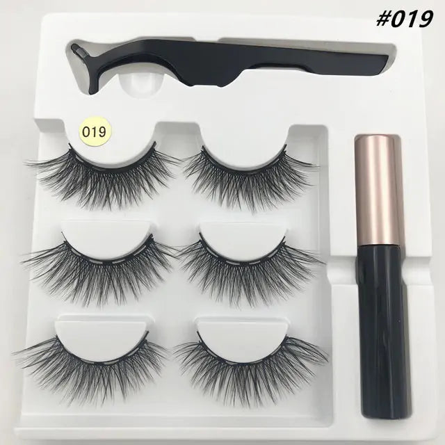 3D Eyelashes - BeautyHacks