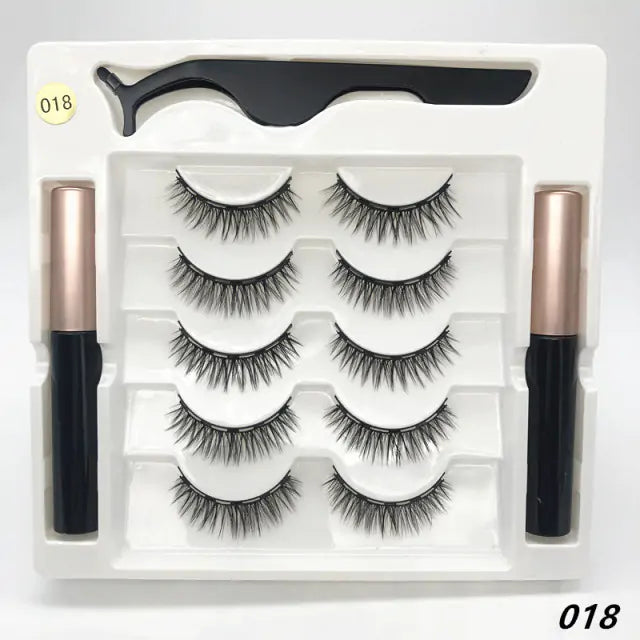 3D Eyelashes - BeautyHacks