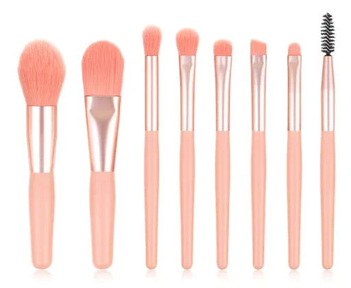 Essential Makeup Brush Set - BeautyHacks