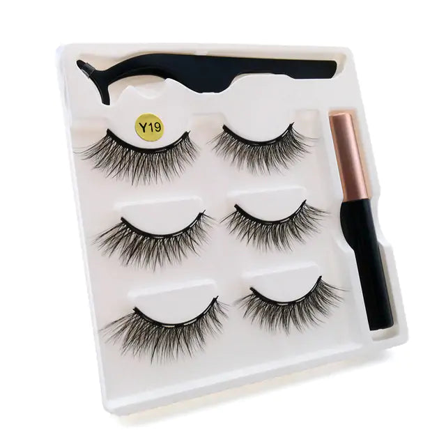 3D Eyelashes - BeautyHacks