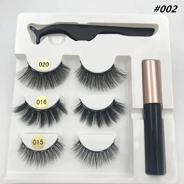 3D Eyelashes - BeautyHacks